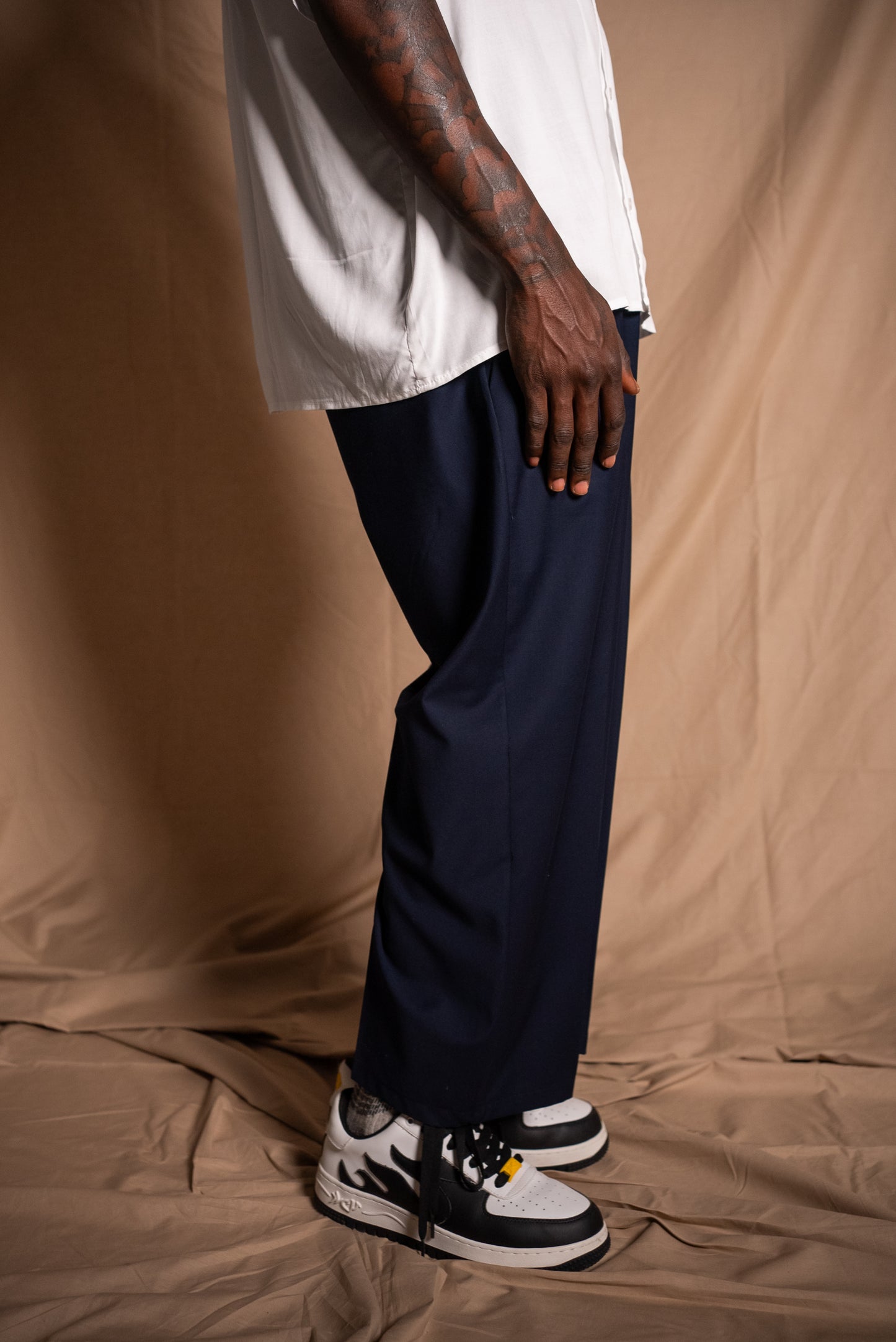 BLACK CIRCUS-OVERSIZED RELAXED PANTS (Navy Blue)